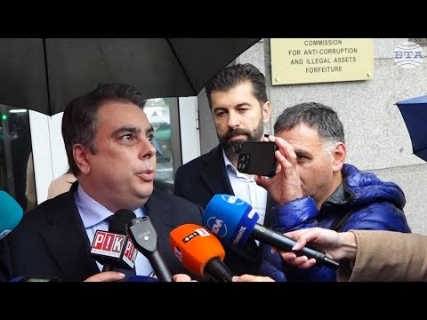 Видео: Асен Василев, Лена Бориславова и Кирил Петков доброволно за показания пред КПК, но не бяха разпитани