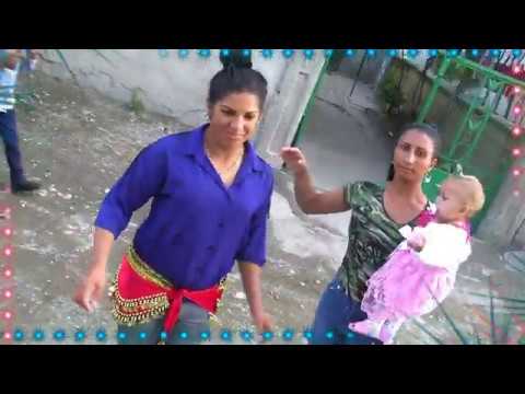 Видео: ЧЕСТИТ РОЖДЕН ДЕН ЯНИЦА 1 ГОДИНКА С ТОПОЛЧАНЕ