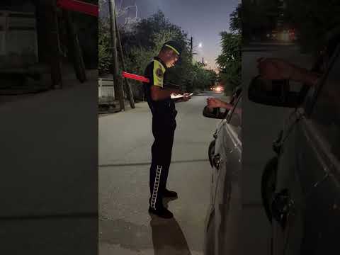 Видео: Наглый гаишник в Нукусе