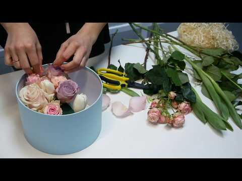 Видео: Как собрать коробку с макарунами и цветами | ArtHolidays