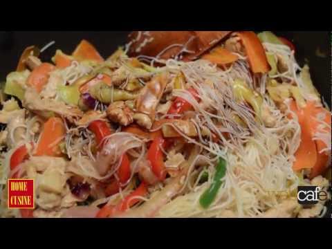 Видео: Home Cusine - Пиле с оризови спагети и зеленчуци