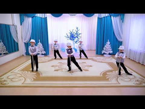 Видео: Детский сад №20. Танец со шляпами.