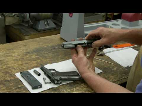 Видео: Разборка и чистка Colt Model 1911 — совет оружейника