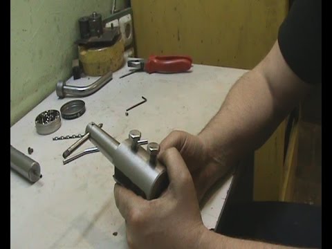 Видео: Как сделать внутренний резьбовой резец