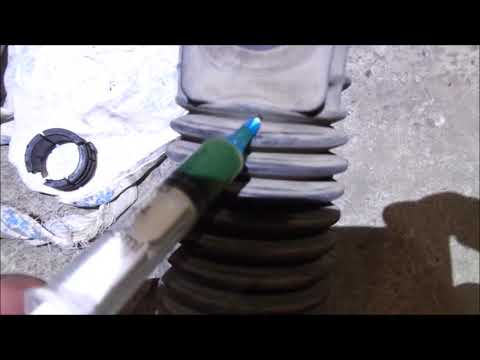 Видео: Рулевая рейка Калина,Гранта, Приора. Смазка медицинским шприцом.