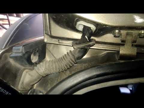 Видео: Ремонт проводки в изгибах крышки багажника Шкоды Ети