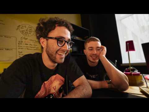 Видео: Строю Финтех Стартап. Меня Разоблачили В Интернете. День Из Жизни.