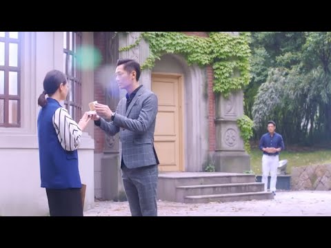 Видео: Герой становится свидетелем того, как его любимая бывшая жена соглашается на предложение соперн