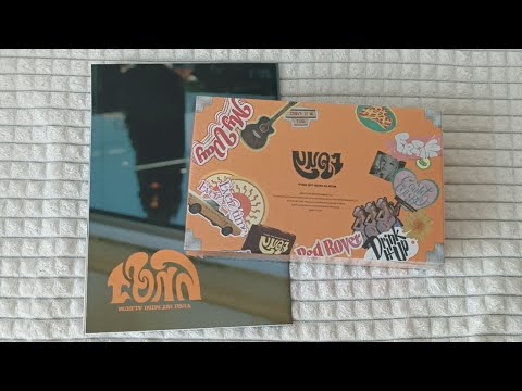 Видео: Распаковка альбома YUQI - [YUQ1] (Special ver.) // Unboxing album YUQI - [YUQ1] (Special ver.)