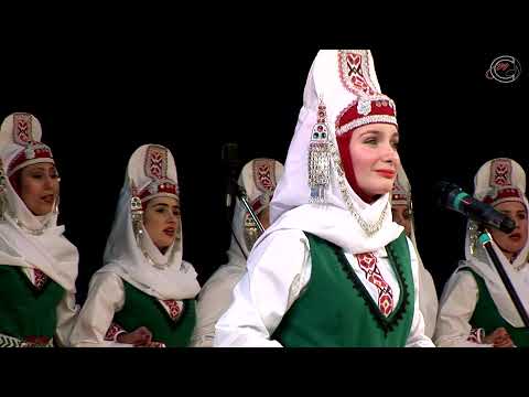 Видео: Тих вятър вее - "Хор Ваня Монева" - Vanya Moneva Choir