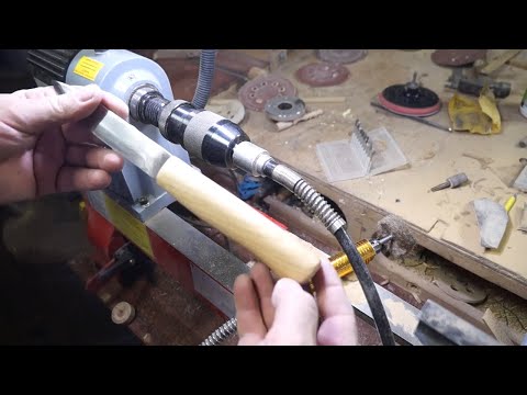 Видео: Изготовление дубовой рукоятки для ножа с помощью токарного станка