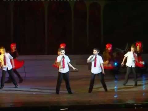 Видео: «Красная шапочка» - солисты ДМЦ «Волшебный микрофон»