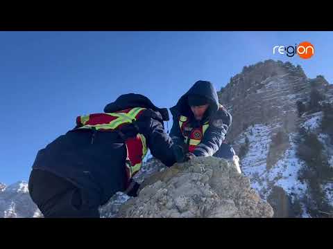 Видео: ТАШ-КӨМҮР ШААРЫНДА ИЗДЕЛИП ЖАТКАН ЖАРАНДЫ ИЗДӨӨГӨ  АЛЬПИНИСТТЕР ТАРТЫЛДЫ