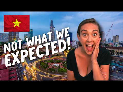 Видео: ПЕРВЫЙ ДЕНЬ В ХОШИМИНЕ (Нам здесь ОЧЕНЬ нравится!) 🇻🇳 Vietnam Travel Vlog 2023