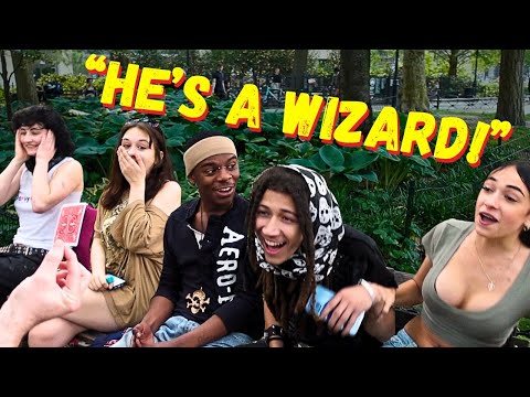 Видео: Crazy Street Magic: Незнакомцы Нью-Йорка в панике! | Смешные реакции