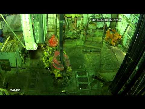 Видео: Падение верхнего привода на буровой/ Accident rig drilling (crash top drive)