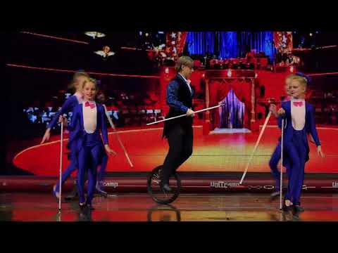 Видео: Народный эстрадно-цирковой ансамбль "Романтики" Цирковой номер - "Канат"