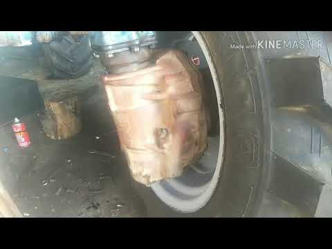 Видео: Развал схождения колеи. Уменьшили колею на тракторе МТЗ 82.