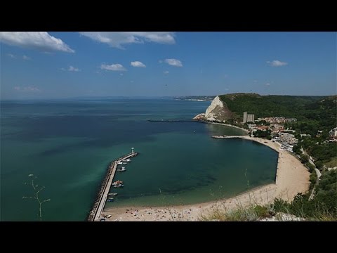 Видео: Каварна - среща на трите безкрайности - земя, въздух и вода / Kavarna