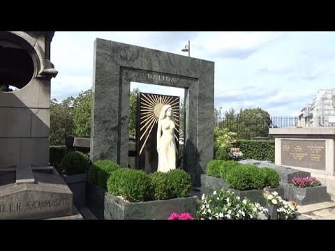 Видео: Кладбище МОНМАРТР в Париже / Могила Далиды /MONTMARTRE Cemetery