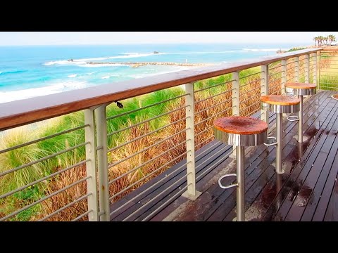 Видео: Израиль. Освежающая погода и средиземноморский бриз. Город Бат-Ям.