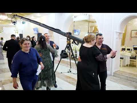 Видео: Цыганская свадьба. ( 7 ) Николай & Василиса 26.08. 2023 Видеограф Алик тел: 8-952-377-87-86