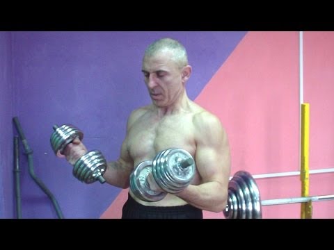 Видео: Упражнения с гантелями в домашних условиях. Атлетизм (№ 2)