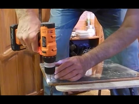 Видео: Как и чем просверлить стекло в домашних условиях