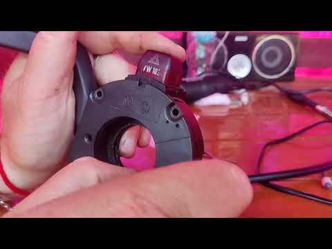 Видео: Пассат Б3 Треск при включении поворотников. Ремонт стрекозы.