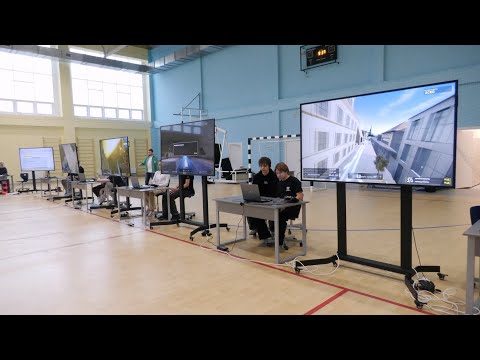 Видео: Будущие асы беспилотников соревнуются на площадке школы № 21 в Серове #серовтв #серов