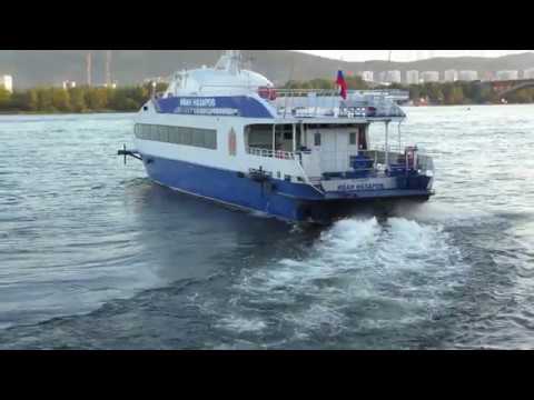 Видео: ЖИЗНЬ СОЛО. Походы выходного дня. Скоростной теплоход А-45-1 на Енисее