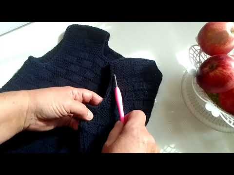 Видео: безрукавка для мальчика 9- лет. спицами