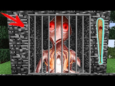 Видео: БАБКА ГРЕННИ ПОЙМАЛА И ПОСАДИЛА В ТЮРЬМУ КУРИЦА ПРИЗРАК В МАЙНКРАФТ SCP ЛОВУШКА MINECRAFT