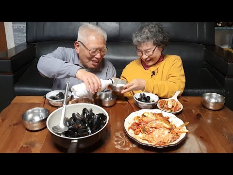 Видео: Дорогая, давай по стаканчику макколли~ Велк сомен, суп из мидий (рецепт)