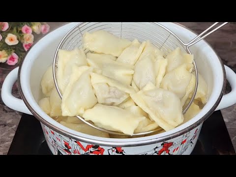 Видео: БОЖЕ КАК ВКУСНО! Научили всех подруг готовить такие вкусняшки. Пельмени ленивые