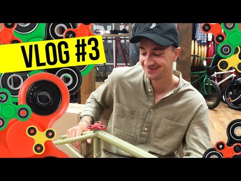 Видео: РАЁНVLOG #3 / СПИННЕРЫ, НОВАЯ РАМА ЯКИМА И СТРИТ!