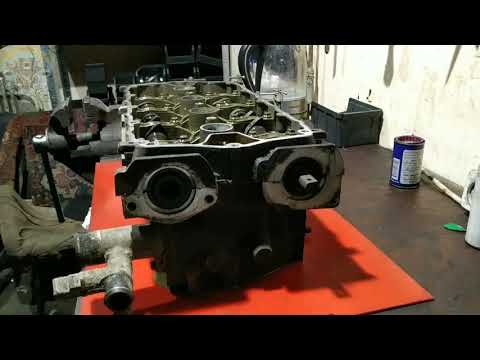 Видео: Замена прокладки головки двигателя Land Rover Freelander 1.8 l.