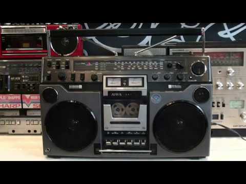 Видео: Aiwa TPR-950 топовая магнитола в 1978 году