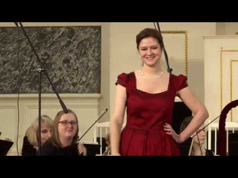 Видео: М.П.Мусоргский - Думка Параси из оперы "Сорочинская ярмарка". Ксения Галицкая