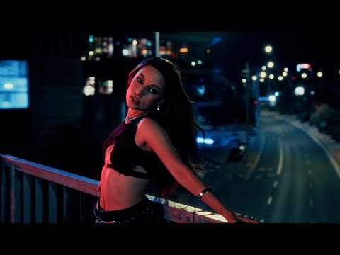 Видео: Mihaela Marinova - 100 Мечти (Official Video)
