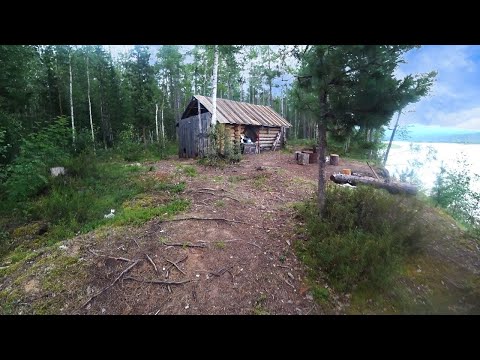 Видео: ЯКУТИЯ вверх по реке, ищем ЗИМОВЬЕ для ночлега. ЛЕСНАЯ ИЗБА в таёжной глуши.