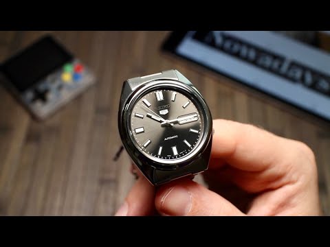 Видео: Японский вариант Rolex Datejust и всего за 100€. Обзор часов Seiko 5  SNXS79K1-A на калибре 7S26C.