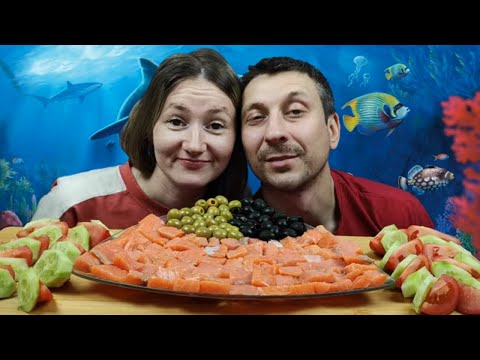 Видео: МУКБАНГ ФОРЕЛЬ С ОВОЩАМИ | MUKBANG TROUT WITH VEGETABLES #rolls #mukbang #asmrrussia #мукбанг
