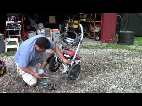 Видео: Мойка высокого давления - двигатель работает / насос не работает - как исправить!!!