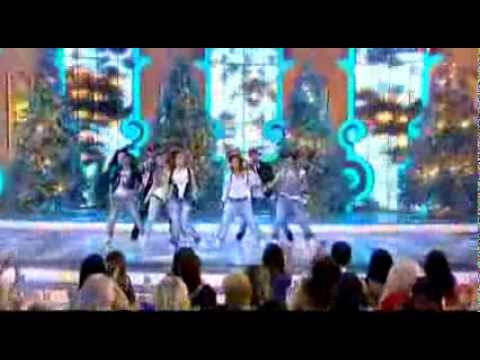 Видео: Нюша - Выше (Голубой огонек 2012)