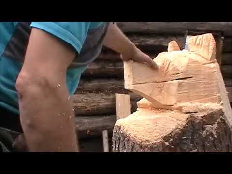 Видео: медведь деревянная скульптура на дачу