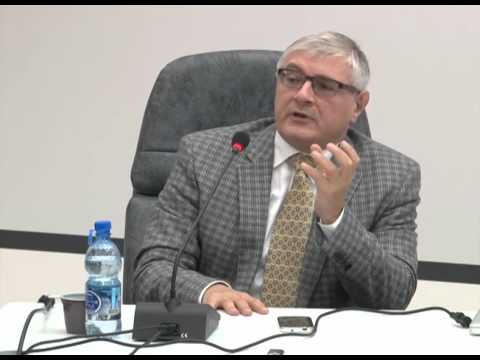 Видео: Лекция А.Ф. Филиппова "О сущности политического"