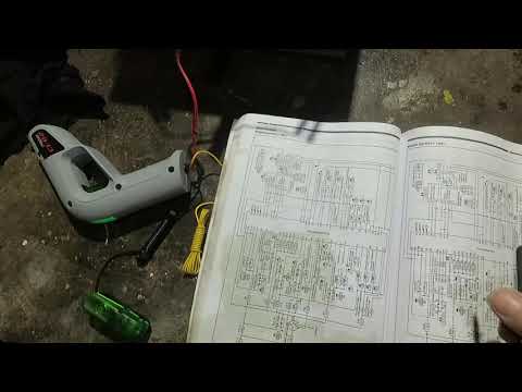 Видео: VG33e. Выставляем зажигание страбоскопом предварительно.