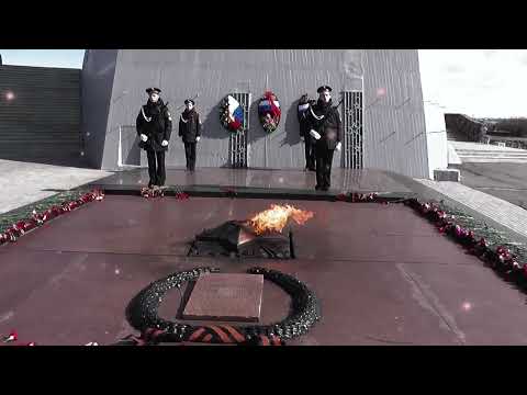 Видео: Стоит над горою Алёша