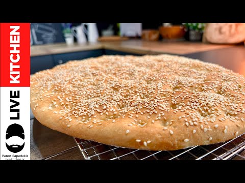 Видео: Хлеб больше не покупаем! Я использую этот метод каждый день! Просто смешайте муку с водой.